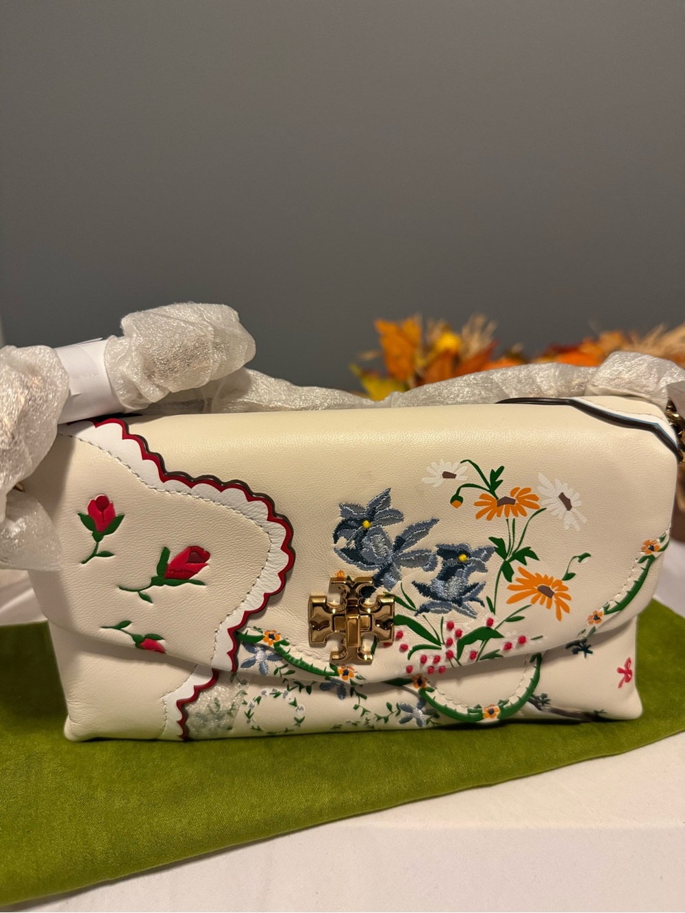 NWOT Tory Burch Kira Mixed Floral Chain Wallet Afternoon Tea 64343